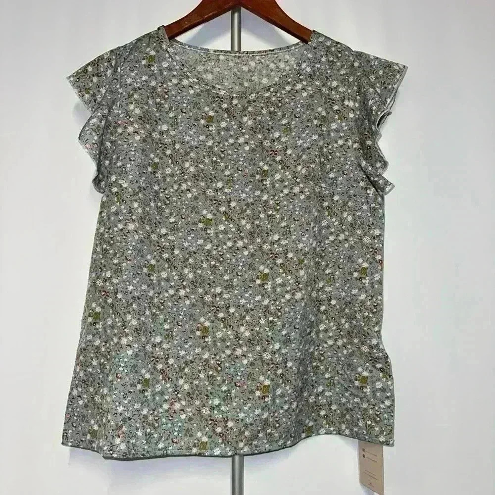 NWT! Emery Rose Floral Blouse - Size S - for Woman